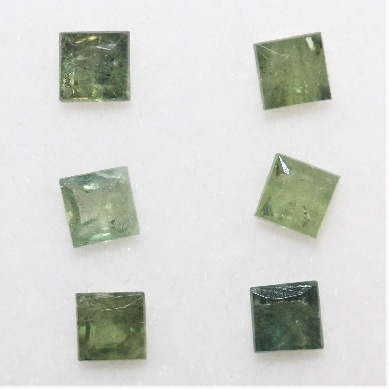 Lote de 6 zafiros verdes facetados cuadrados de 3 mm - Zafiro verde natural