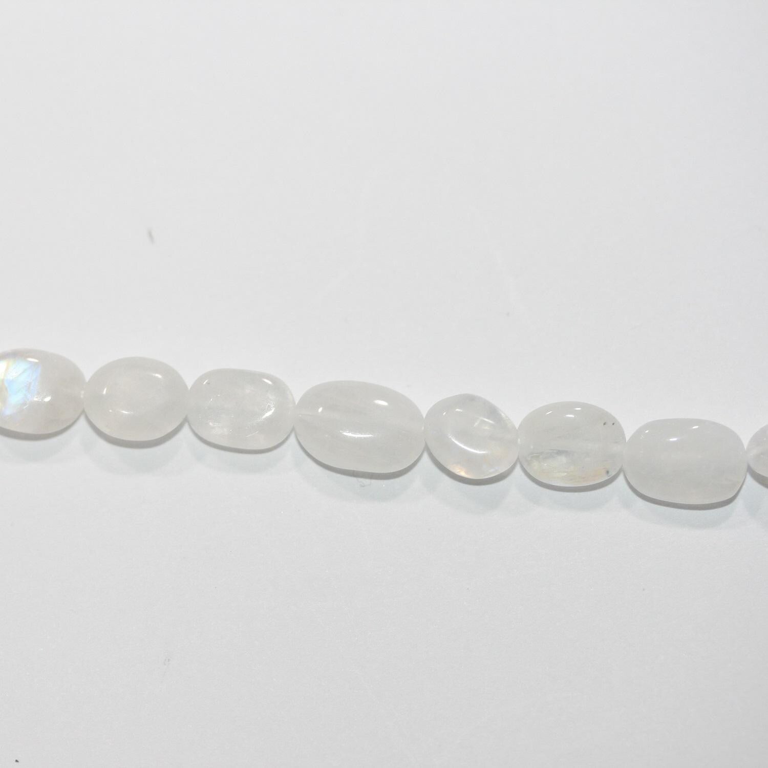 14" St Moonstone Smooth Oval  Beads 7x5mm.Approx.-Strand 37cm.-Item.7215