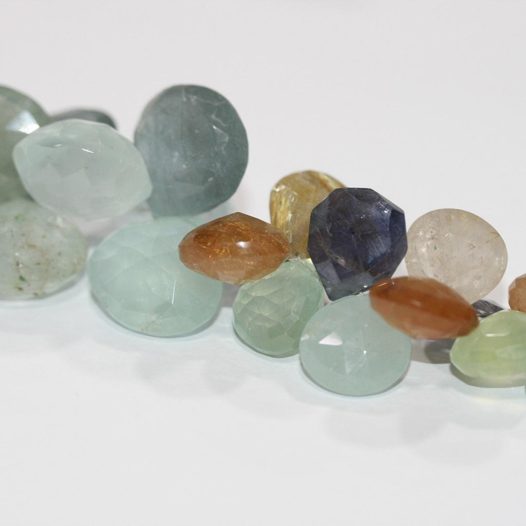 Perles en forme de goutte à facettes dégradées, 8 pouces, multi-pierres, 13-20 mm environ. Longueur du fil : 20 cm. Réf. 12447