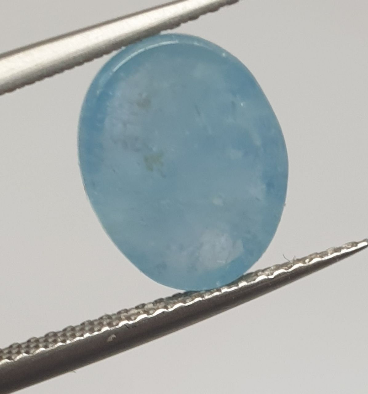 Cabochon ovale d'aigue-marine 11 x 8,8 mm (3,07 ct) - Pierre précieuse naturelle pour la joaillerie