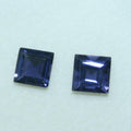 Lot d'iolites carrées à facettes de 8 mm (2 pièces).