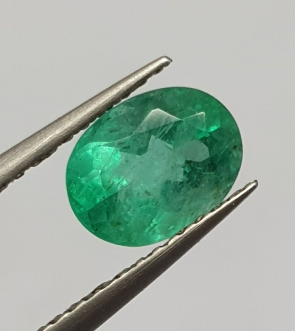 1.21ct Emerald  Faceted Oval 7.8x6mm.- Natural Brazilian  Emerald