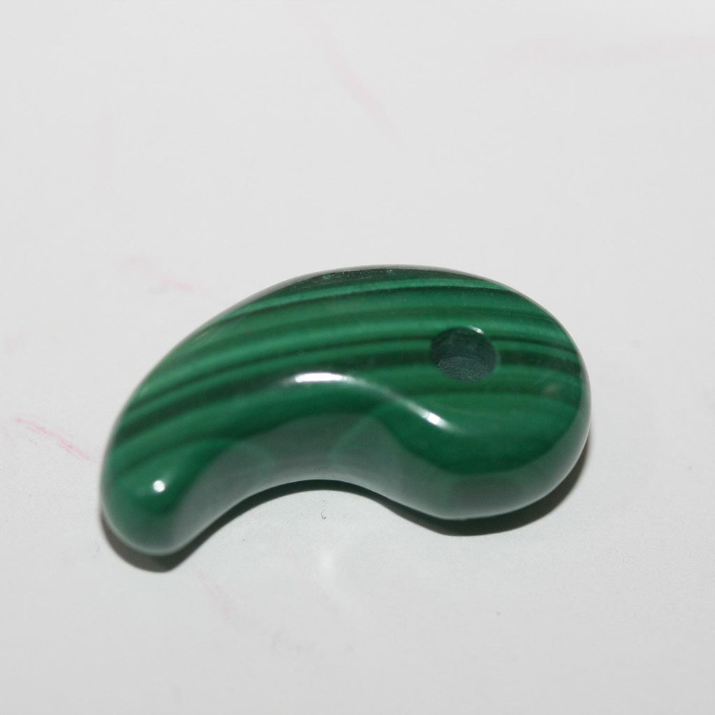 Colgante de Malaquita Colmillo Liso 25x13mm.- Ref.14808