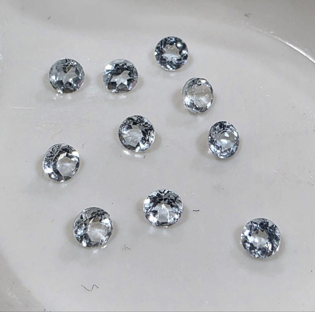 Véritable aigue-marine bleue de 2,5 mm, lot de 10 pièces, naturelle et non traitée, taille brillant rond. Fournisseur de pierres précieuses et de bijoux, béryl de 2 mm.