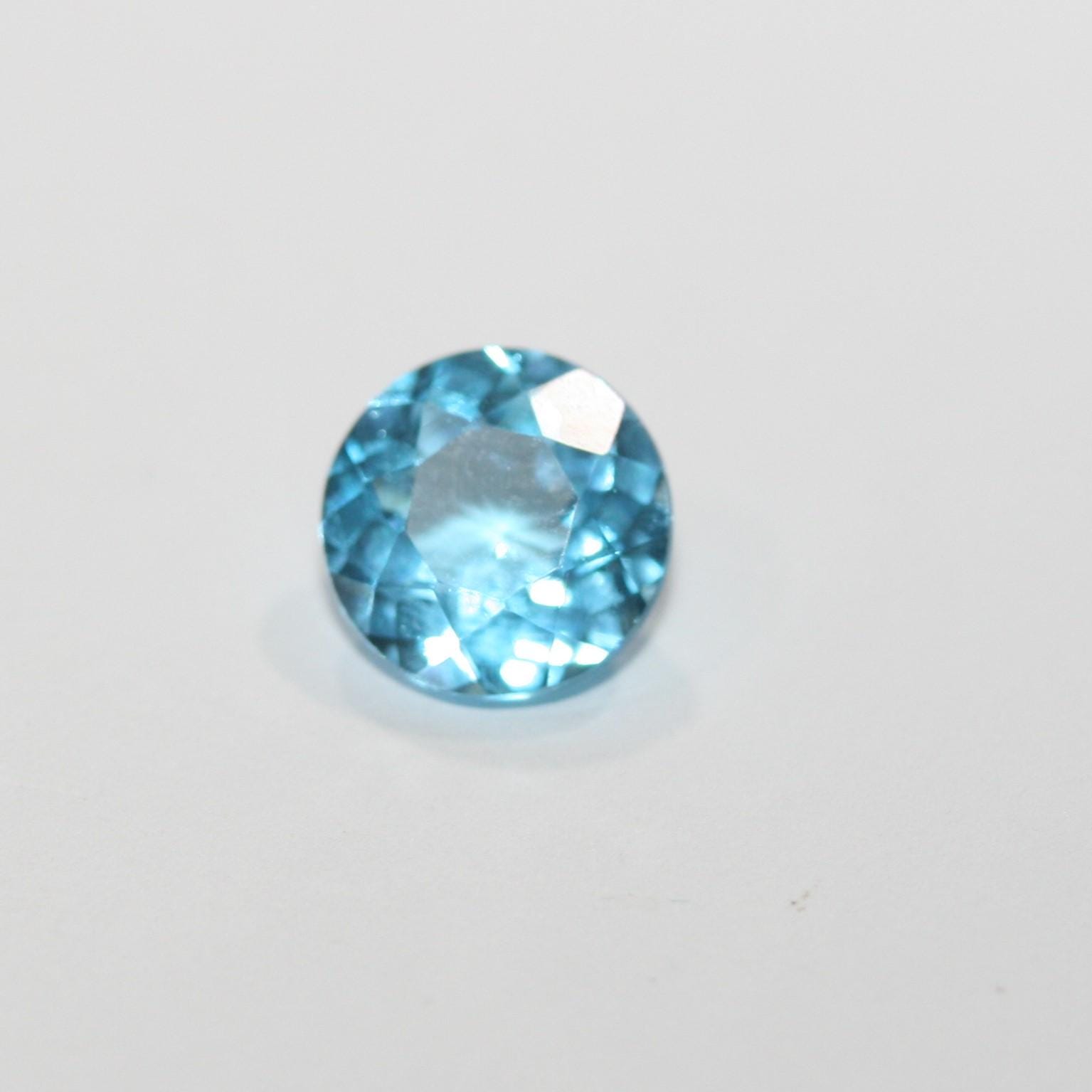 Lote de 4 topacios azules suizos facetados redondos de 6 mm. (4 piezas)