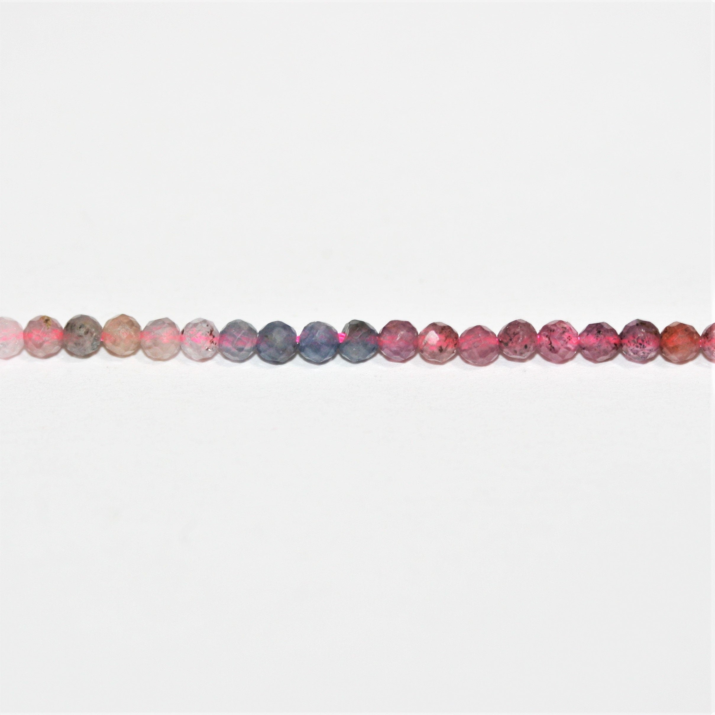15" St Perles rondes à facettes en saphir multicolore 2,5 mm.- Brin 39 cm.