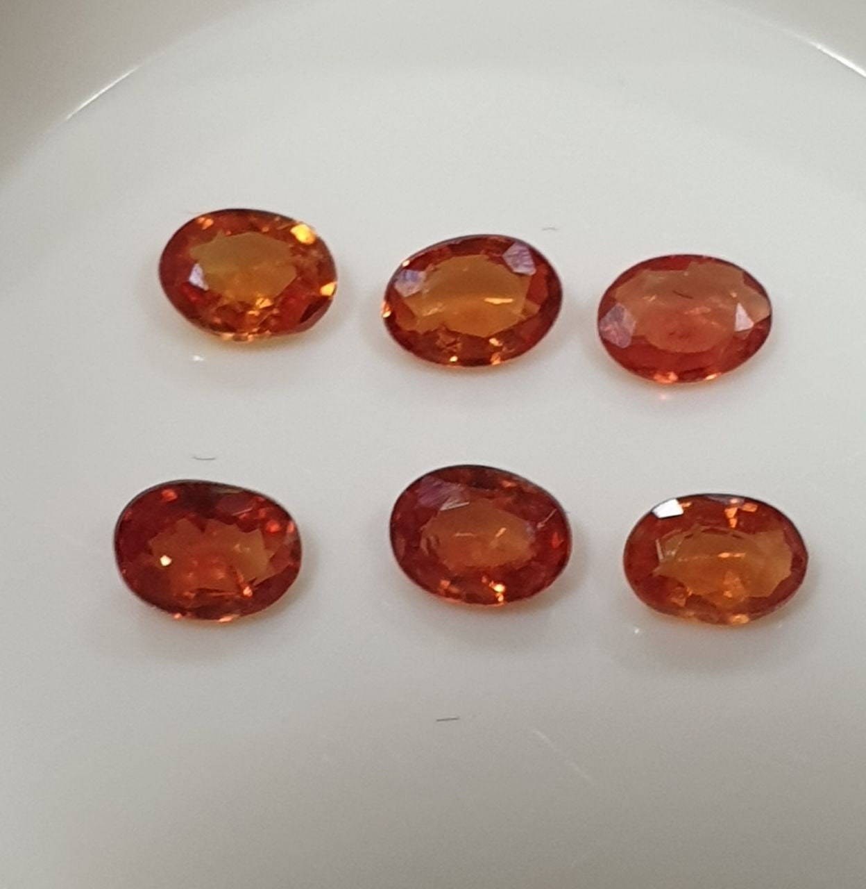 Lot de 6 saphirs orange ovales à facettes, taille 4 x 3 mm