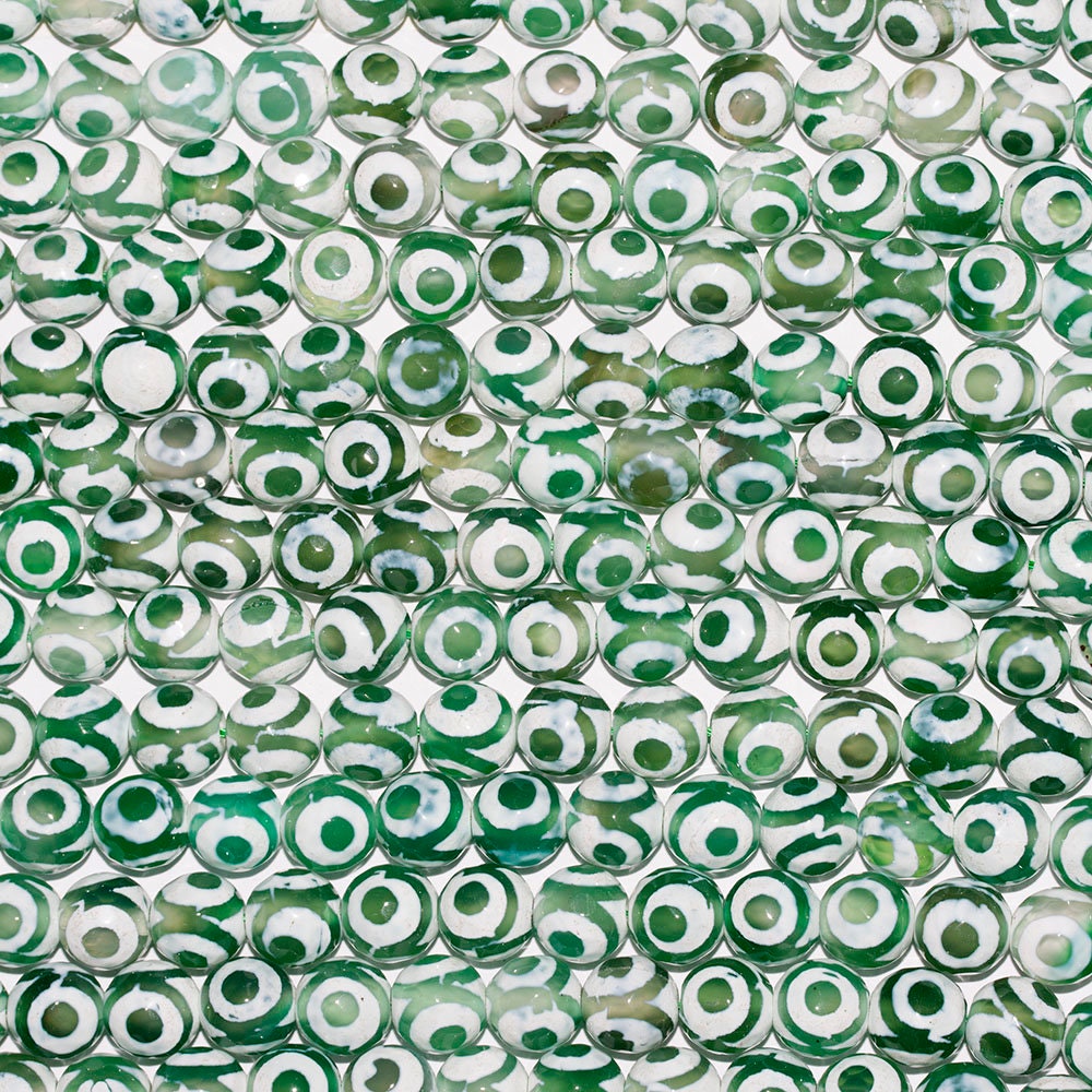 13" St Green-White Agate Faceted Round Beads 10mm. Strand 37 cm