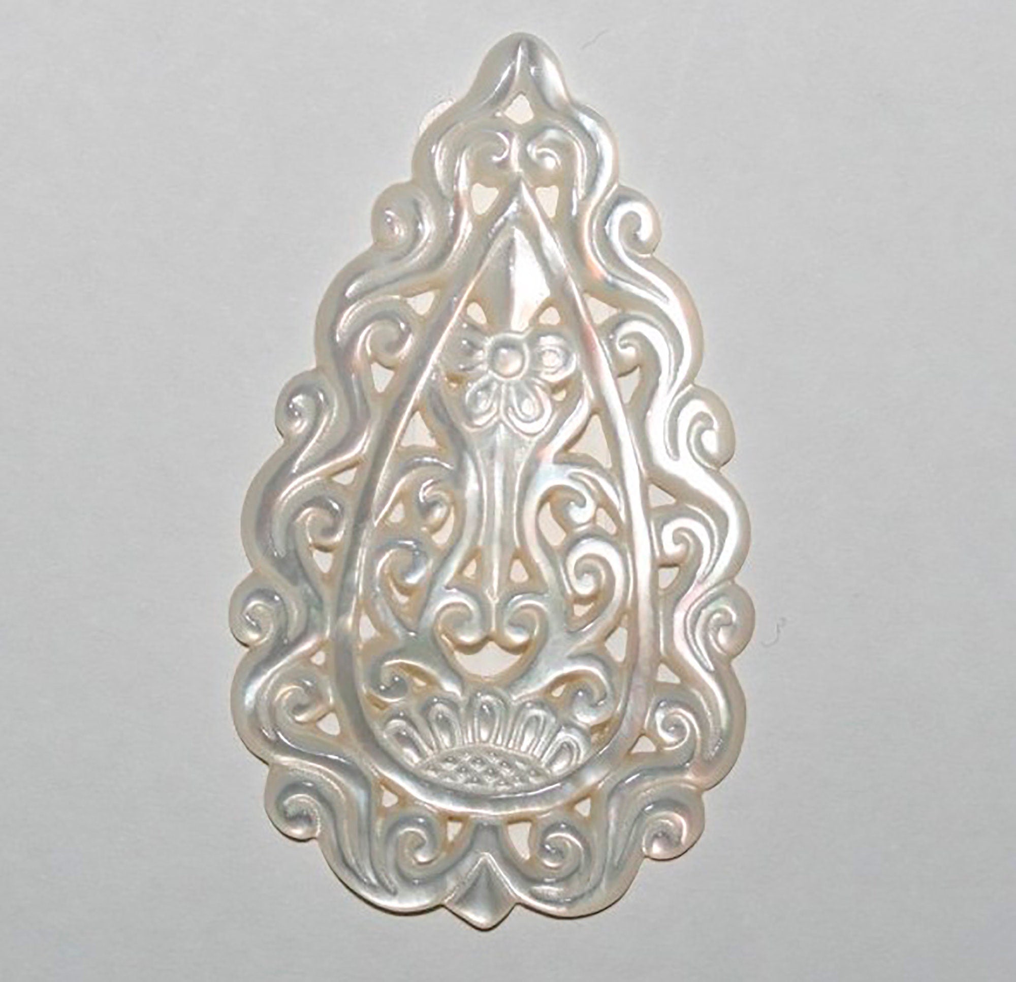 Colgante gota MOP 46x27mm.