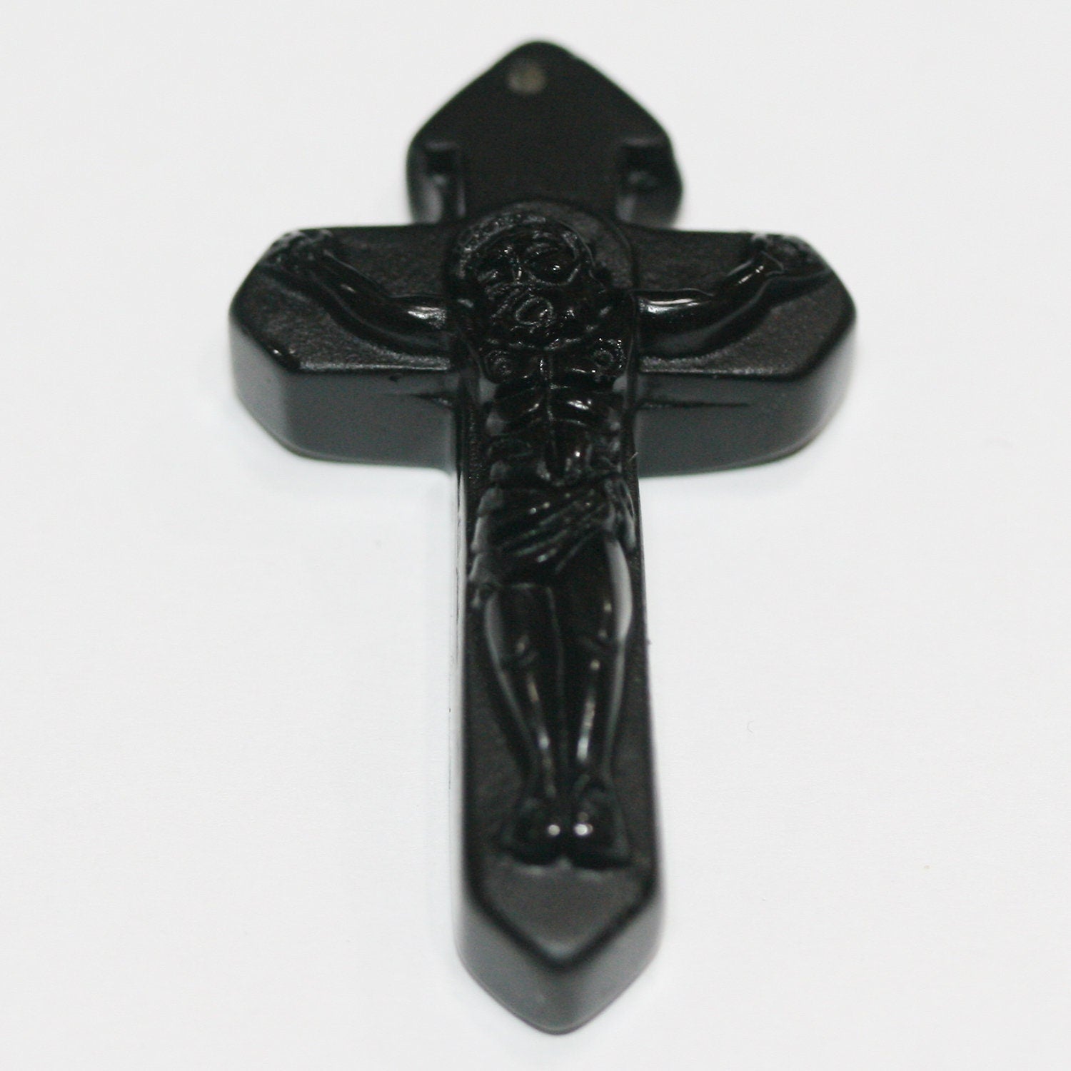 Pendentif croix en obsidienne 44x25mm.