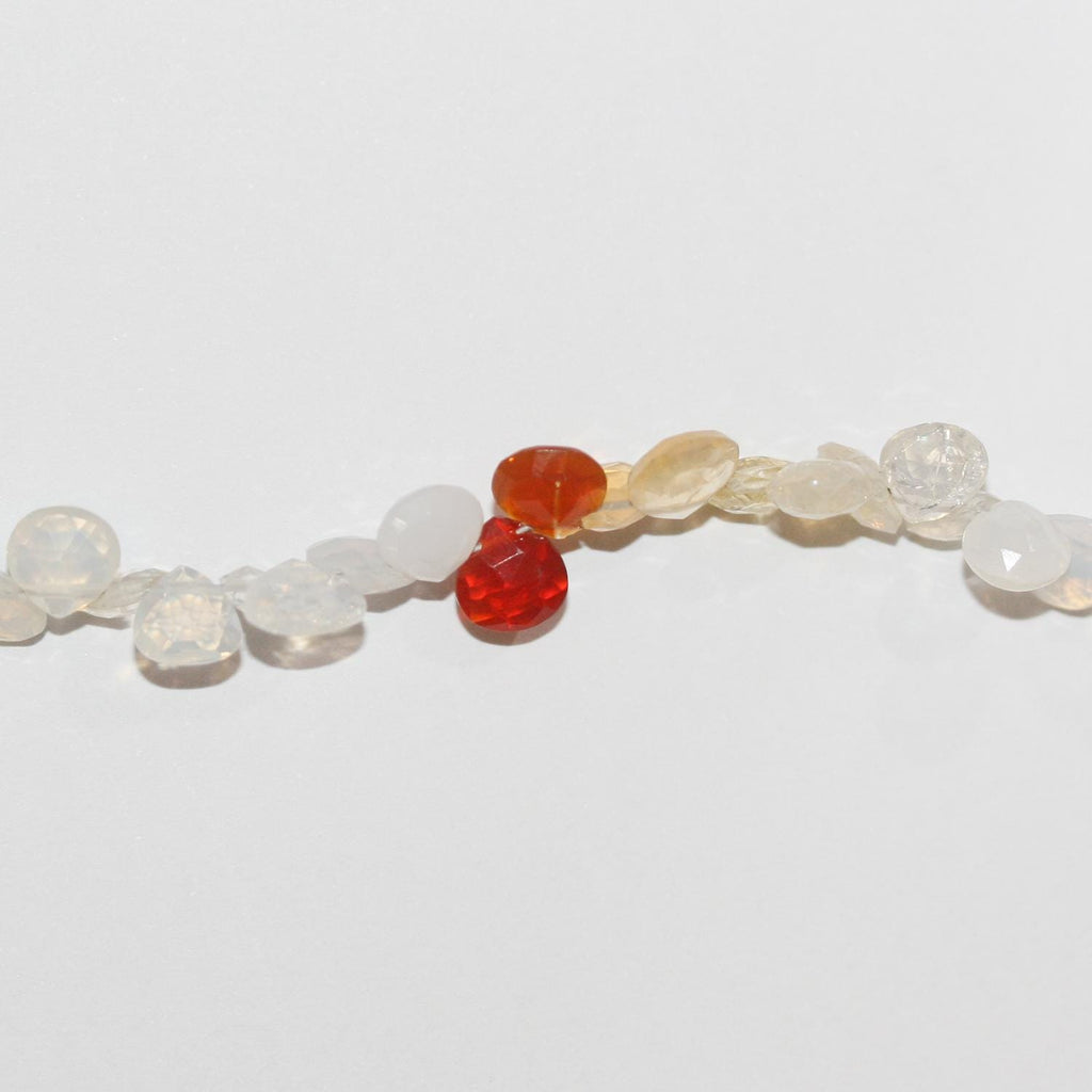 Perles en forme de goutte lisses en opale de feu St de 8 pouces (environ 6 mm). Longueur du brin : 20 cm environ.