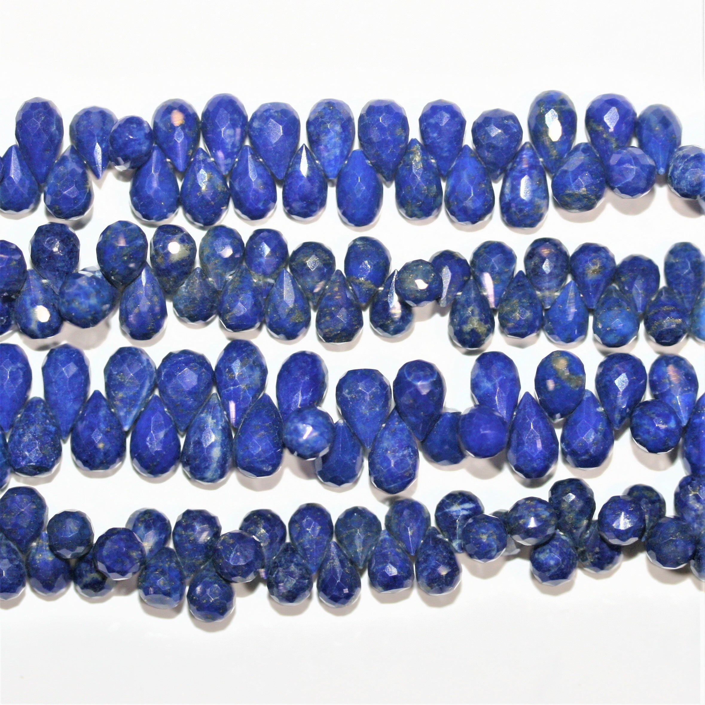 Perles en lapis-lazuli facettées de 8 pouces (environ 7 x 5 mm) - Longueur du fil : 20 cm.