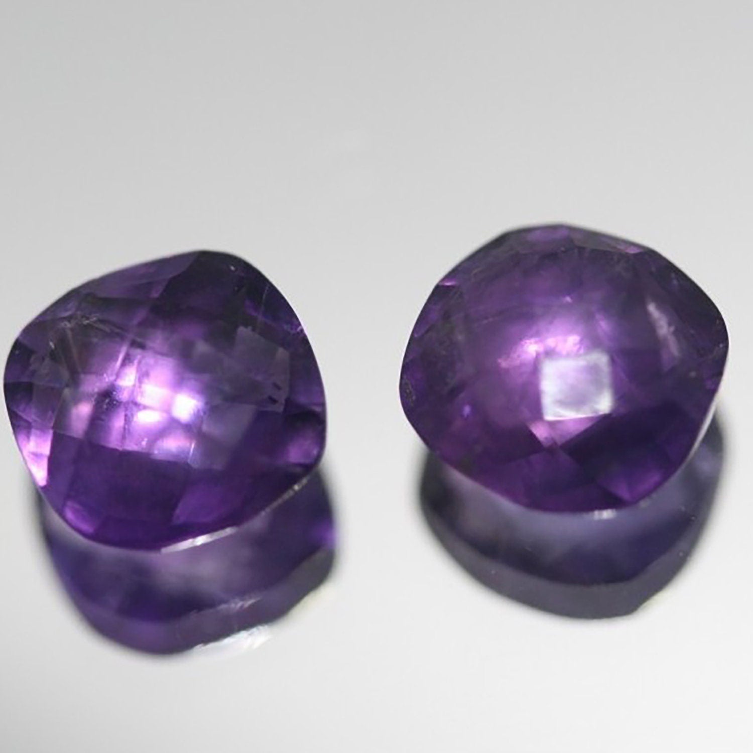 Lote de 2 amatistas facetadas cuadradas, 1 par, 8 mm