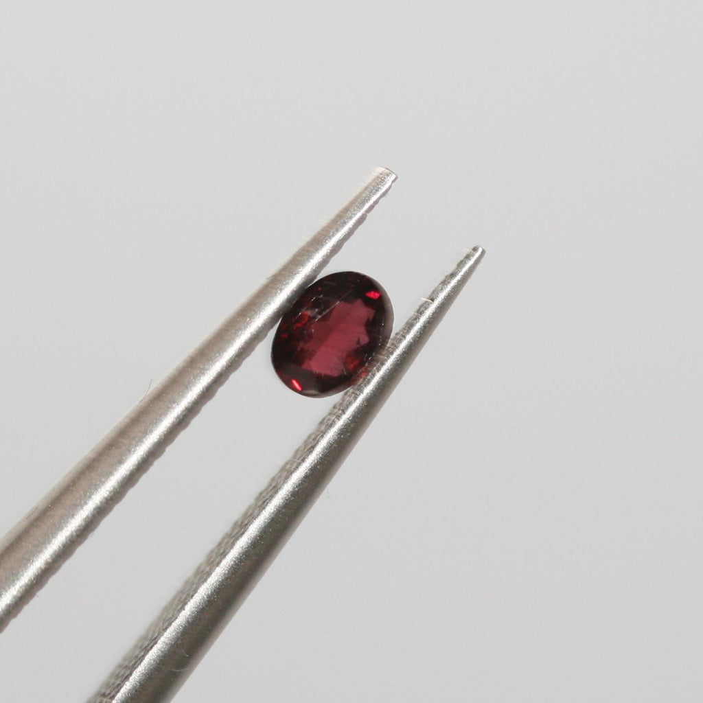 Lote de 20 Granates Ovalados Facetados de 5x4 mm. (20 Piezas)