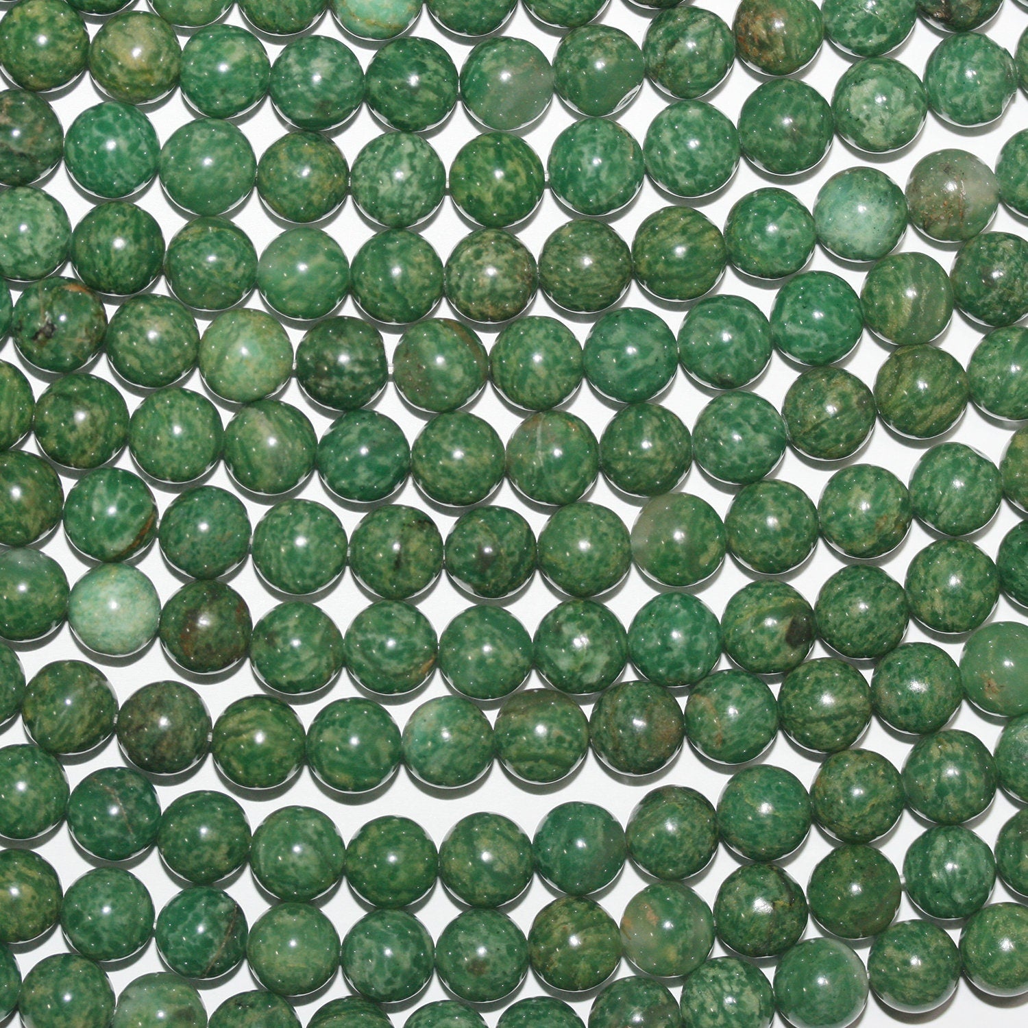 15 perles rondes lisses en grenat vert, 8 mm - Fil de 39 cm - Grenat grossulaire jade africain