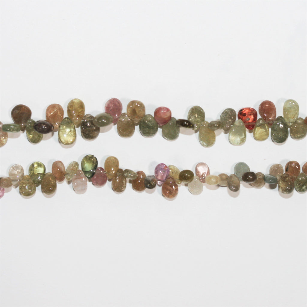 Perles en saphir St Umba lisses en forme de goutte, 6 x 4 mm, 8 pouces (environ). Longueur du fil : 20 cm.