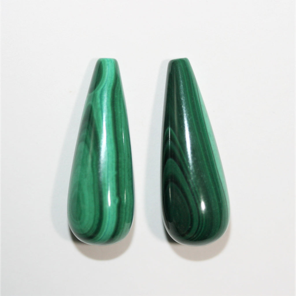 Goutte en malachite demi-percée 28x10mm.( 1 paire )