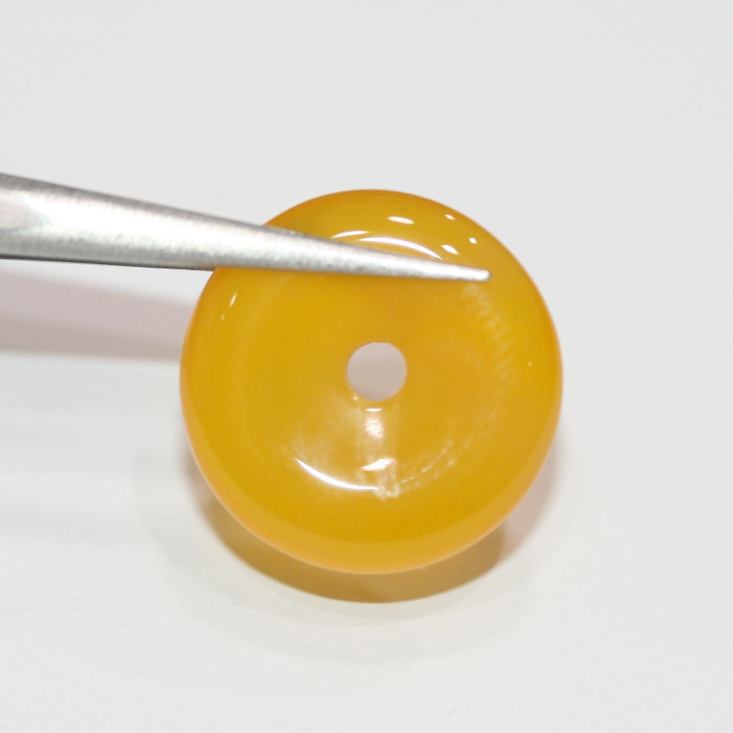 Colgante de donut liso de ágata amarilla de 20 mm