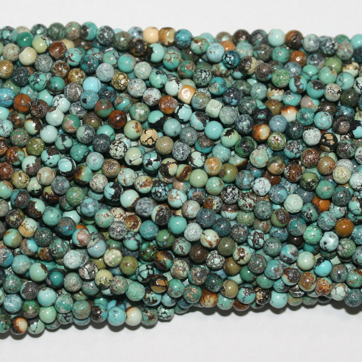 Perles rondes lisses en turquoise St de 15 pouces, 3,5 mm - Fil de 39 cm.