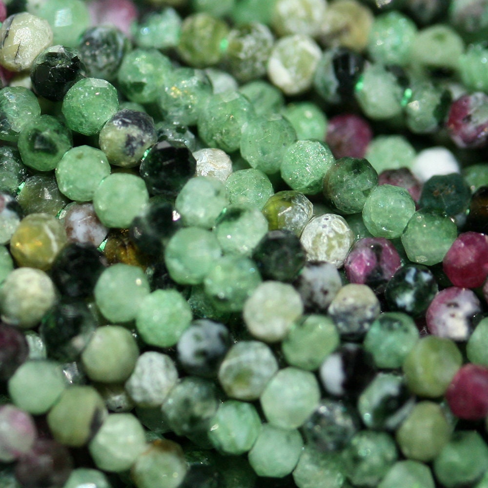 Perles rondes à facettes en zoïsite rubis St, 15 pouces, 2 mm, fil de 39 cm