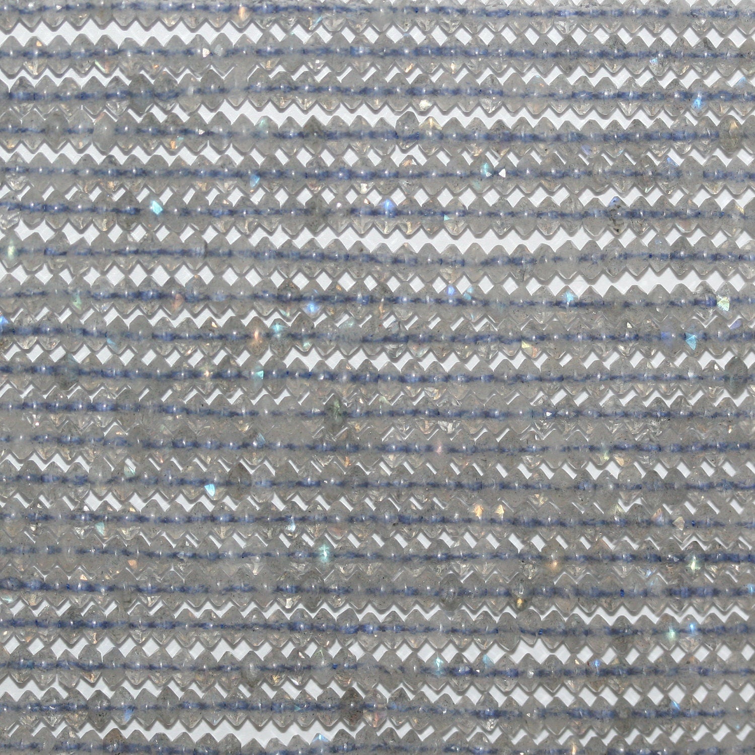 Perles rondelles à facettes en Labradorite de 15 pouces, 3 x 2 mm - Fil de 39 cm.