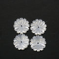 Colgante de nácar flor tallada 15mm.-(2 pares).-Ref.14834