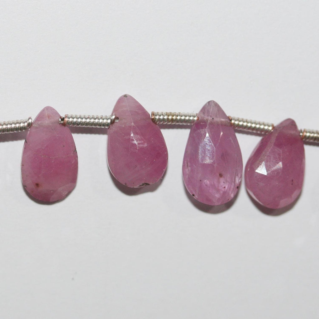 Perles en saphir rose facettées en forme de goutte, 8 pouces (environ 21 cm), 9 x 6 mm. Longueur du fil : environ 21 cm.