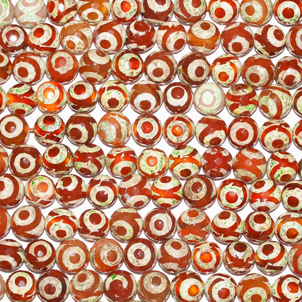 15 perles rondes à facettes en agate vert-brun, 12 mm. Fil de 39 cm.