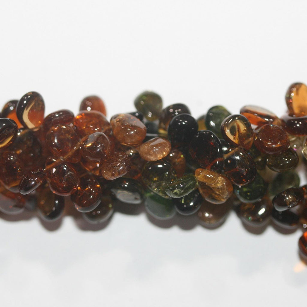 Perles en forme de goutte lisses en tourmaline St Petro de 9 pouces (7 x 5 mm). Longueur du fil : environ 23 cm.