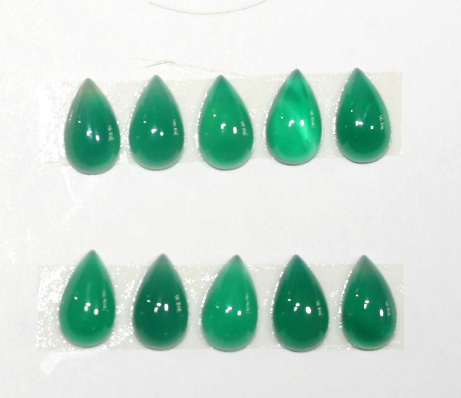 10Pcs Green Agate Drop Cabochon 10X6mm. (10 Pcs).