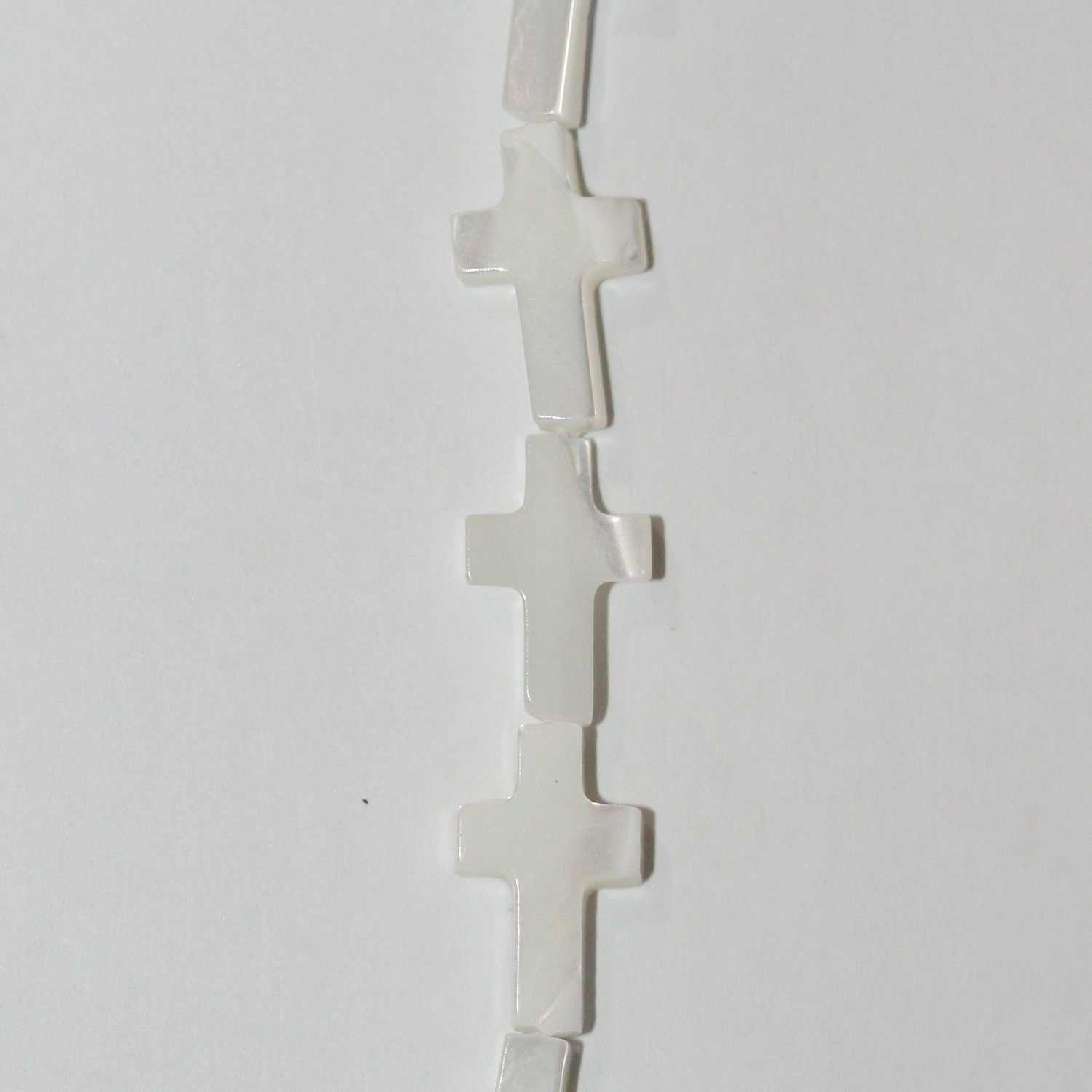 Cuentas cruzadas lisas St MOP de 16" (13 x 8 mm), hilo de 39 cm