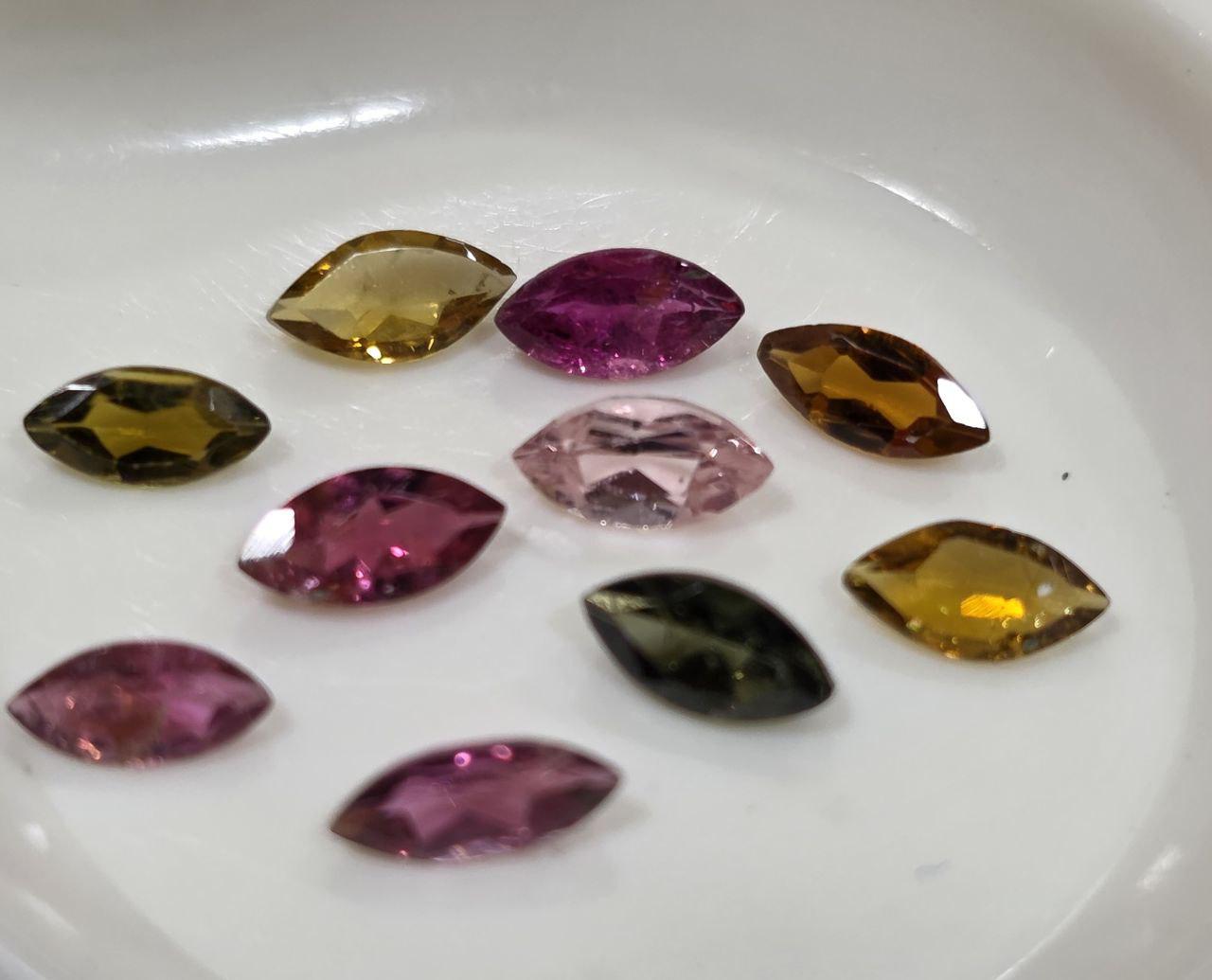 Lot de 10 tourmalines multicolores à facettes en forme de marquise (6 x 3 mm) - Pierres précieuses en vrac - Prix de gros - Gemmes naturelles