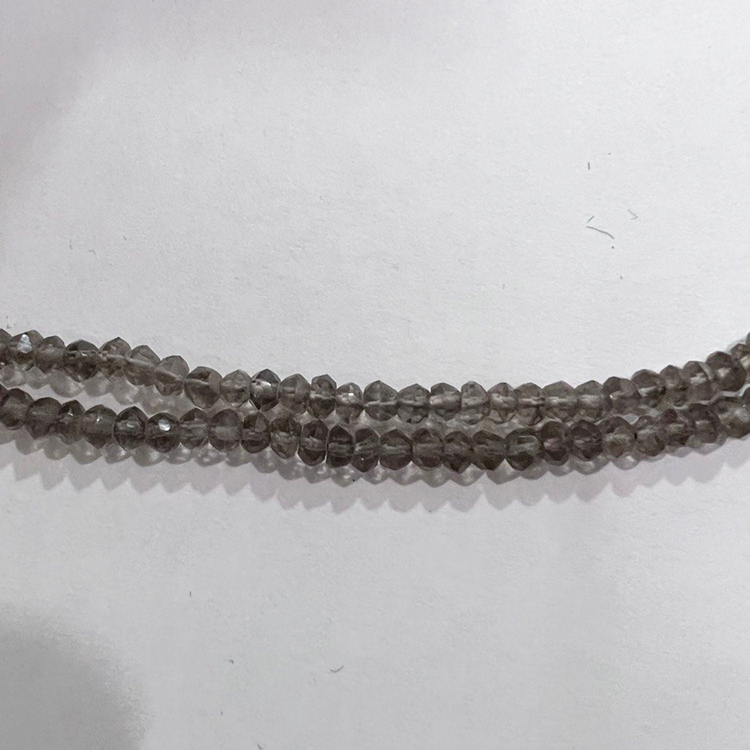 Perles rondelles à facettes en quartz fumé St de 14 pouces (4 x 3 mm) - Fil de 37 cm