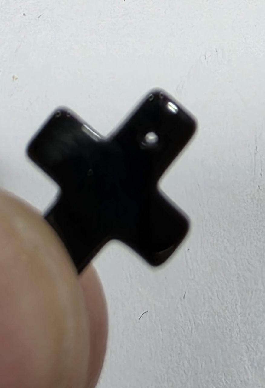 Colgante Cruz de Ónix Lisa 15x10mm. 10Uds.