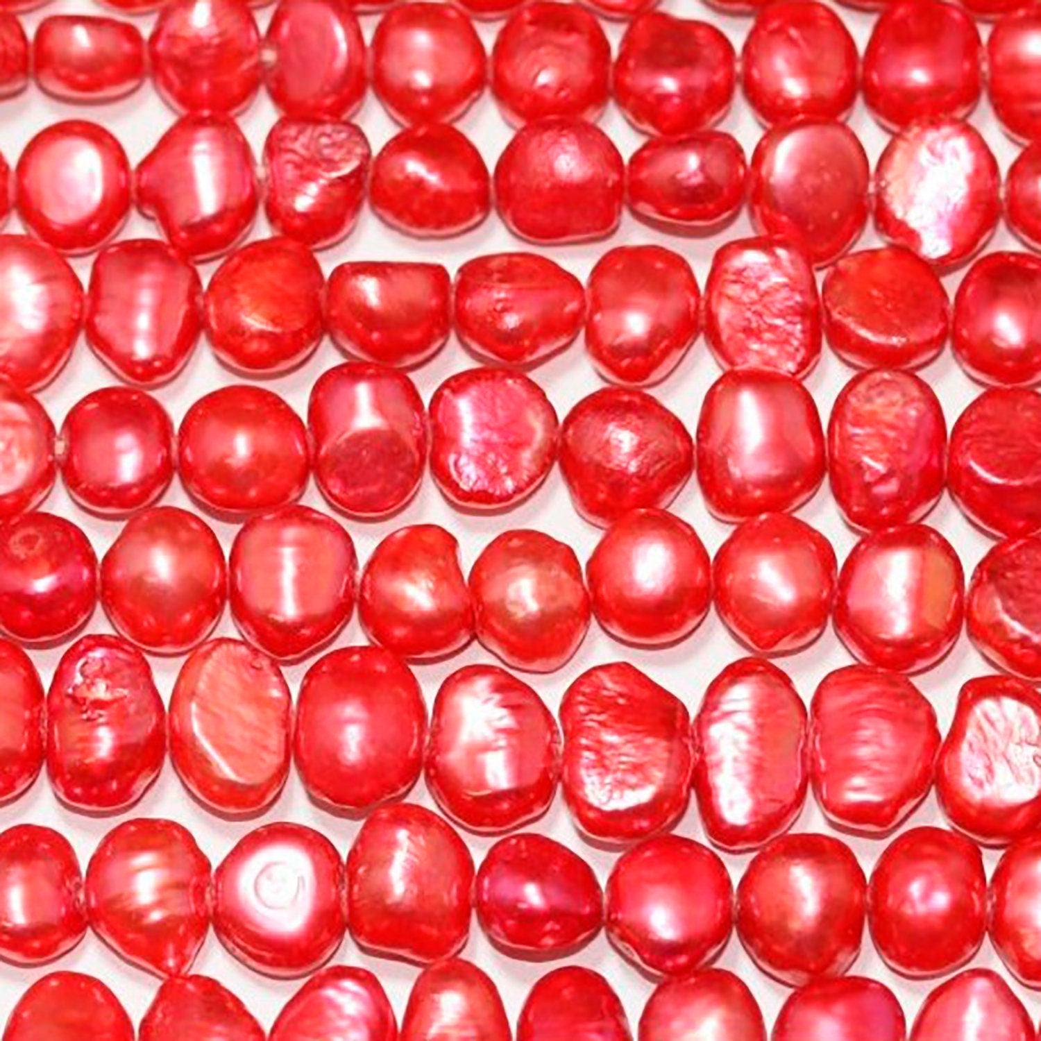 Perles baroques rouges d'eau douce, 16 pouces (8-9 mm), rang de 40 cm. Perles naturelles à prix de gros.