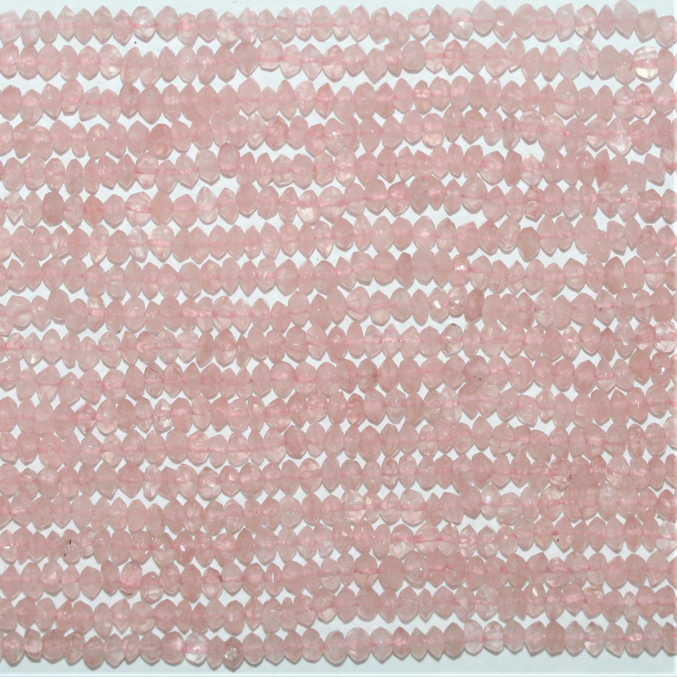 Perles rondelles à facettes en quartz rose de 14 pouces (environ 4 x 2 mm) - Longueur du brin : 36 cm.