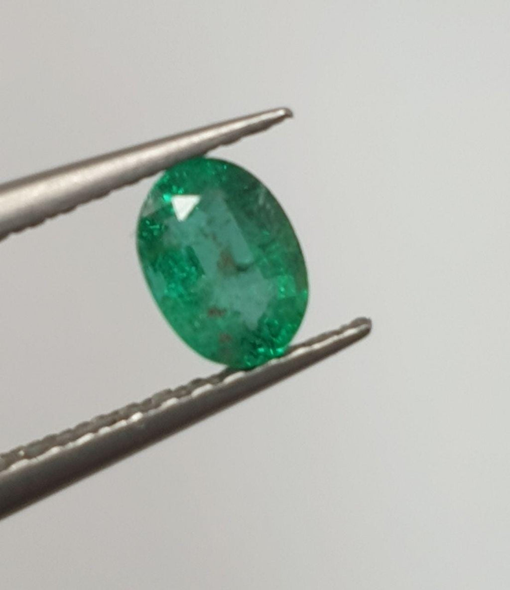 1 Pc Oval Natural Emerald from Zambia Shape 5.1x4mm. (0.36ct.) - Natural Gemstone