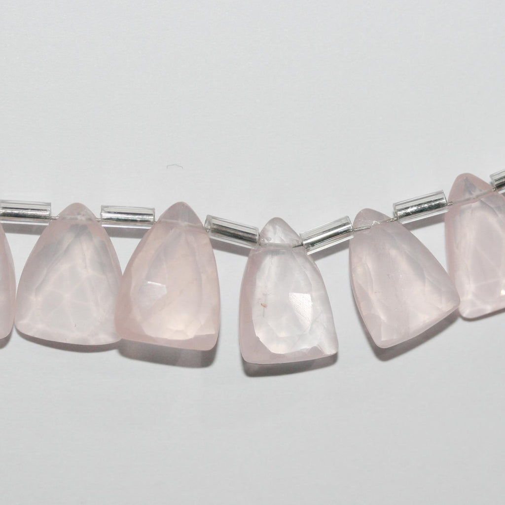 Perles de quartz rose St à facettes en forme de pointe de lance, 8 pouces (environ 12 x 9 mm) - Longueur du fil : 21 cm