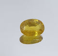 Zafiro amarillo natural de corte ovalado de 9 x 6,8 mm y 1,8 ct.