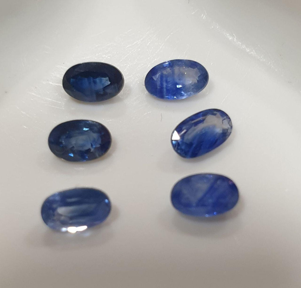 Lote de 6 zafiros azules naturales facetados ovalados de 5 x 3 mm. Piedras preciosas sueltas. Precio al por mayor. Gemas naturales.