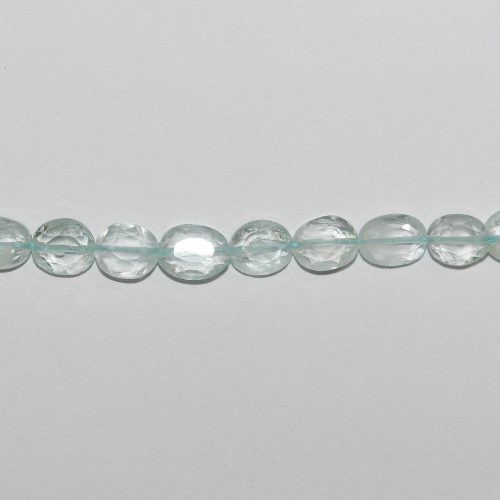 Perles ovales à facettes en aigue-marine de 15 pouces (environ 9 x 6 mm) - Longueur du fil : 39 cm.