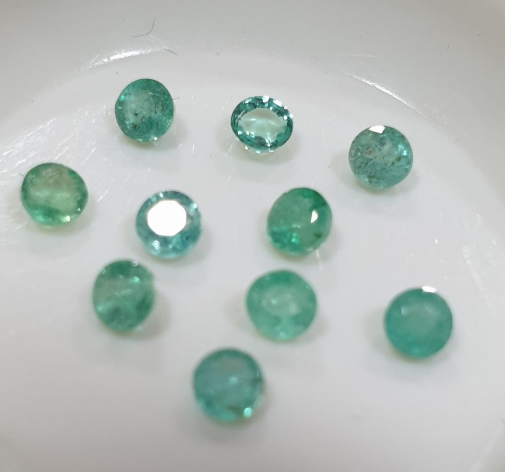 Lote de esmeraldas facetadas redondas de 3 mm (10 piezas) - Paquetes de piedras preciosas - Piedras sueltas al por mayor - Gemas naturales