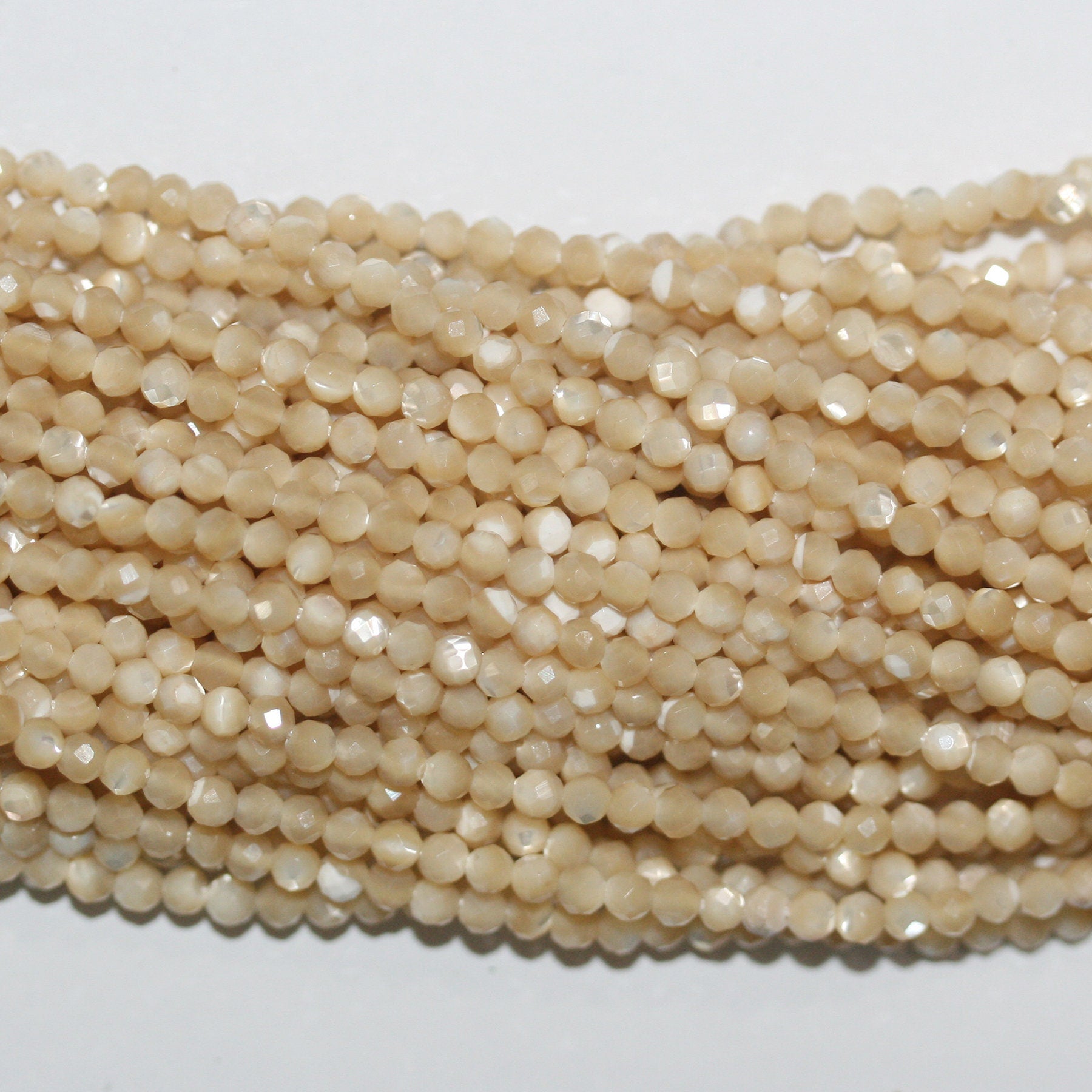 14" St Brown MOP Faceted Round Beads 3mm.-Strand 38cm.