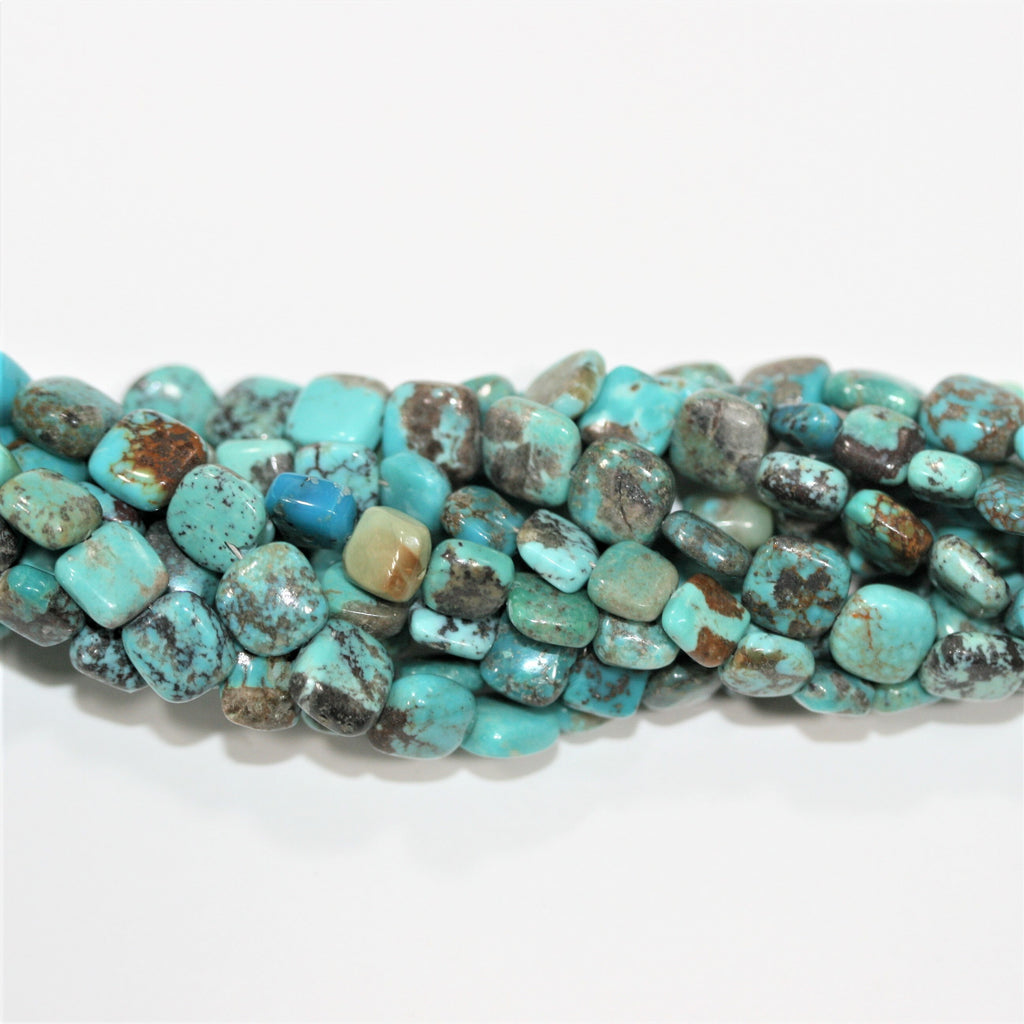 Perles carrées plates lisses turquoise de 8 pouces, de 5 à 7 mm. Longueur approximative du brin : 20 cm.