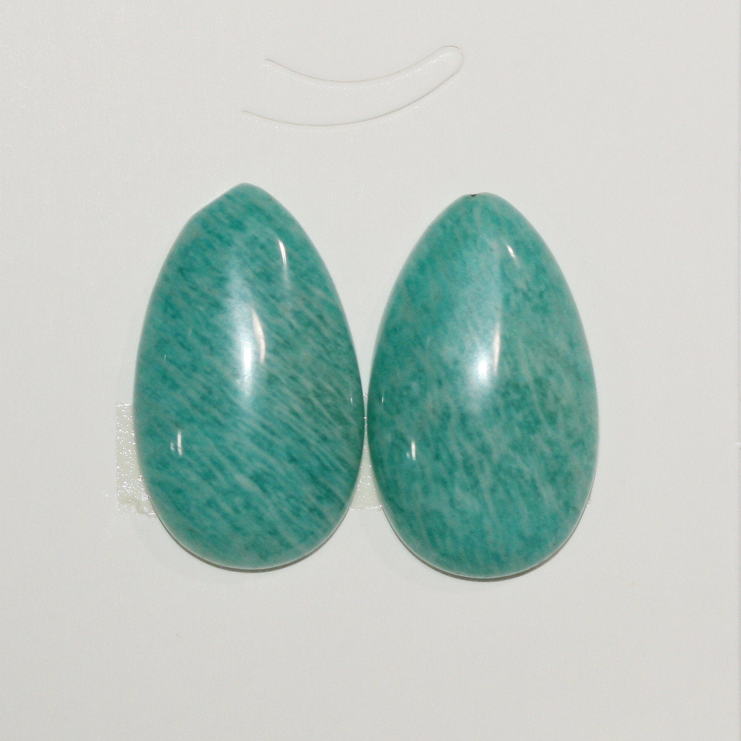 Lote de 2 cabujones de amazonita lisos de 30 x 18 mm. (2 uds.)