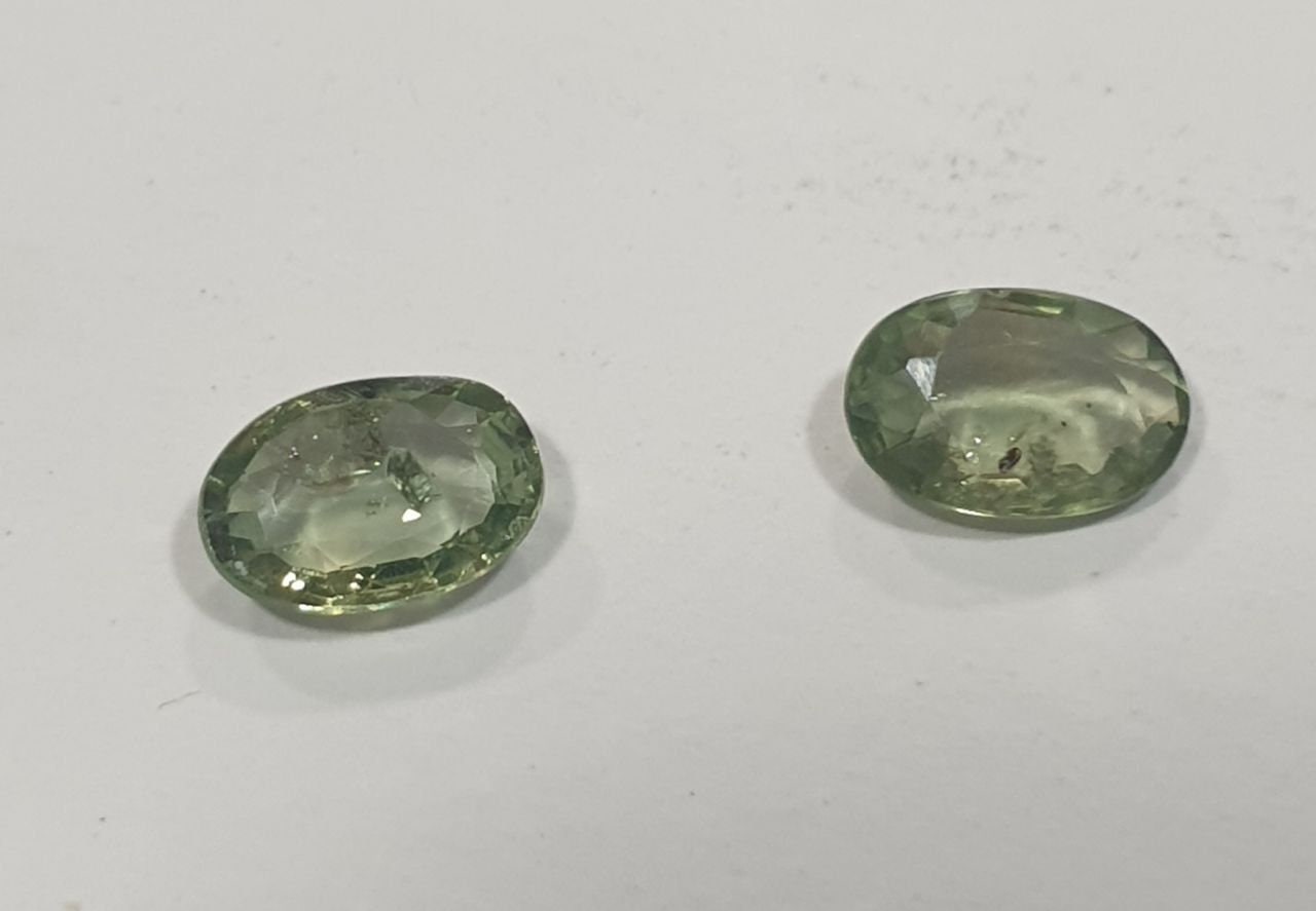 1 Pair Green Sapphire Lot Faceted Oval 6x4mm. Natural Saphire .(Natural Sapphire)