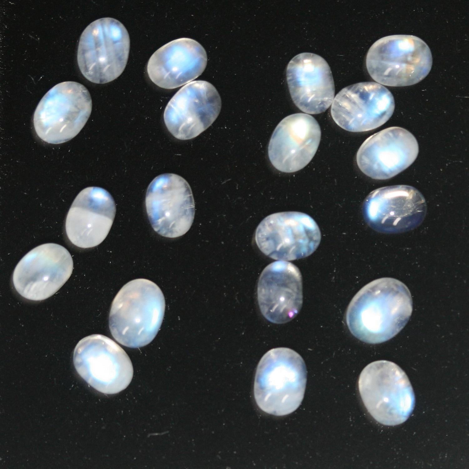 Pierre de lune bleue feu AAA, cabochon ovale lisse 4x3mm. (20 pièces)
