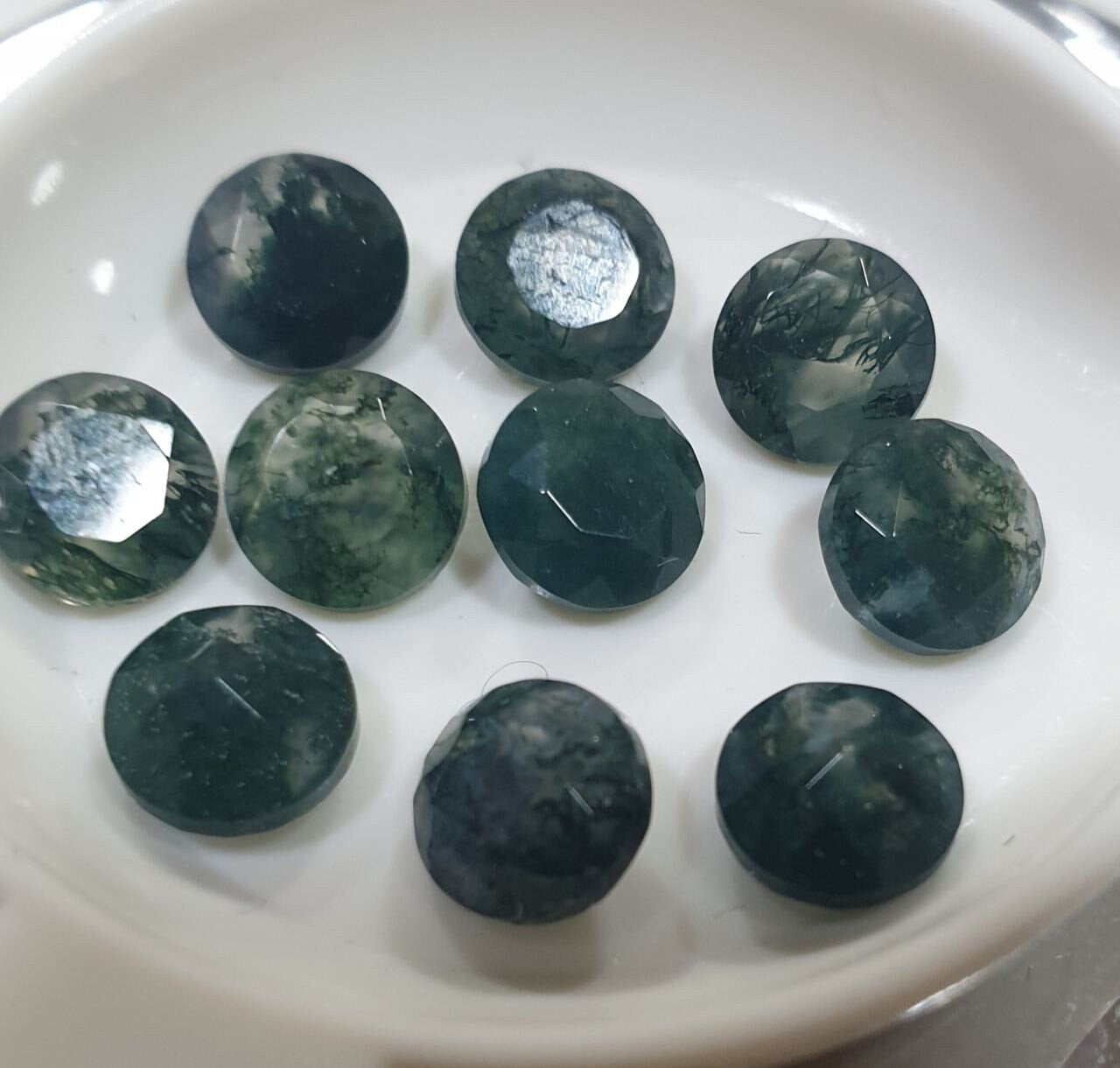 10 Pcs Lot  Moss Agate  6mm Faceted Round Pointed Back  . Natural Stone-Untreated Stone