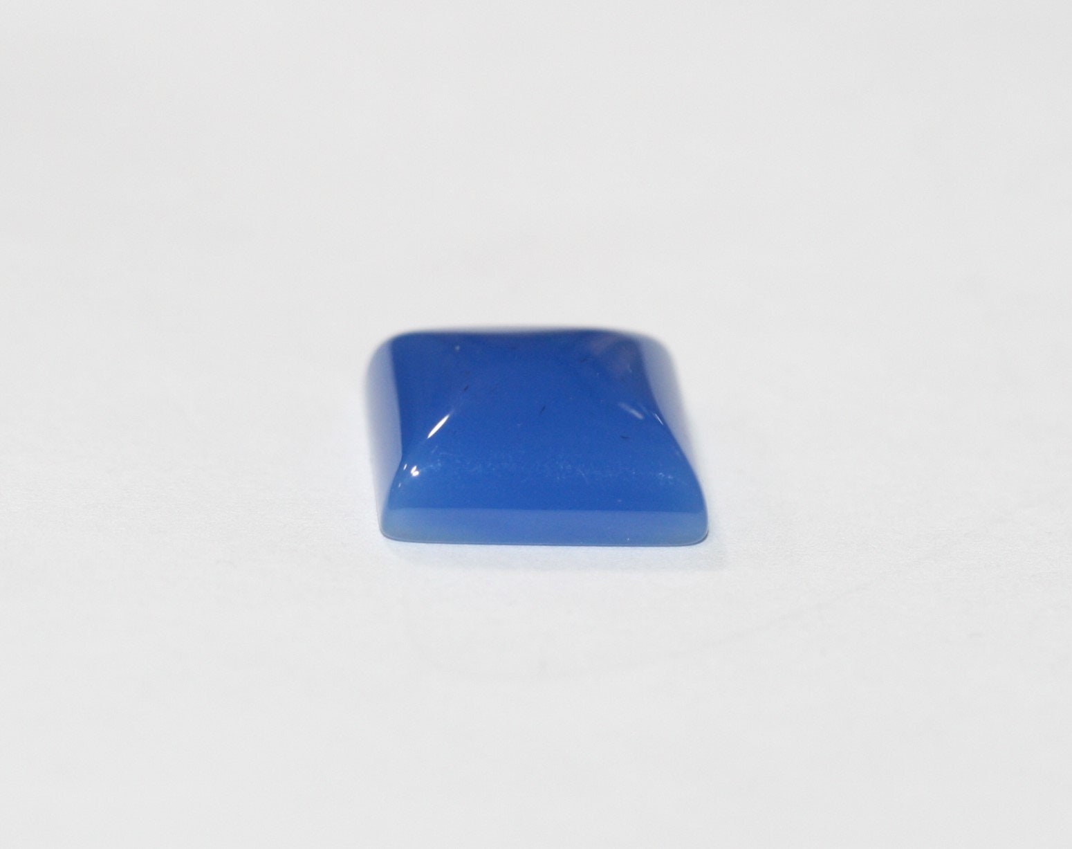 Lote de 6 cabujones cuadrados de ágata azul de 14 mm. (6 uds.)