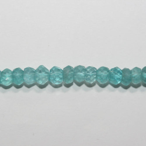 Perles rondelles à facettes en apatite bleue St de 12 pouces, 4 x 2 mm. - Fil de 31 cm.